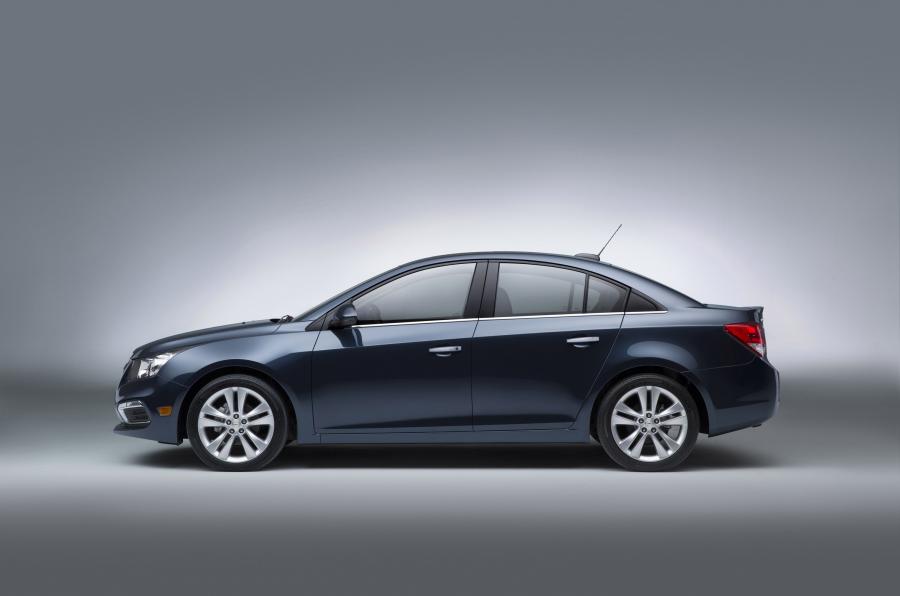 Chevrolet Cruze 2015 года  (US) (фото 3 из 10)